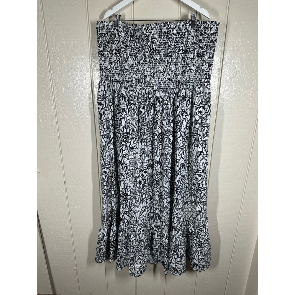 Fashion Bug Skirt Womens XL Black White Smocked Waist Ruffle Hem Boho 7787